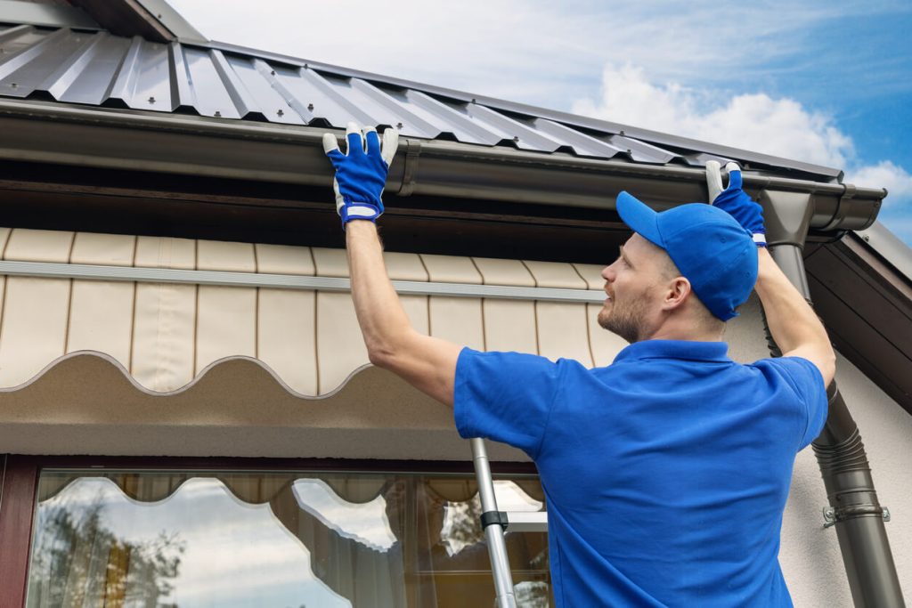 Replacing a Gutter in Melbourne Eastern Suburbs by Eastern Roof Plumber